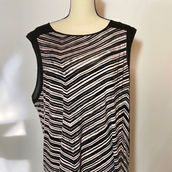 Calvin Klein Tops - Calvin Klein Short sleeve top